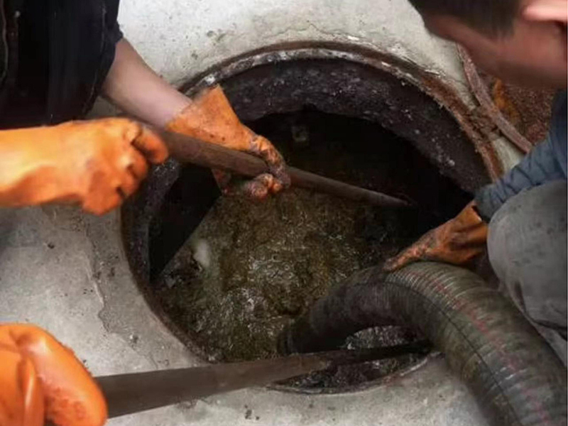 黔南清理化粪池时如何避免沼气的危害?